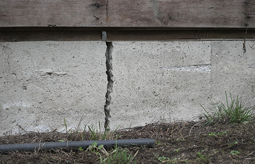 What causes foundation cracks in Ottawa homes and when to worry